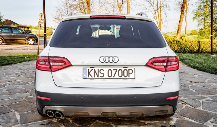 Audi A4 Allroad cena 67900 przebieg: 135500, rok produkcji 2012 z Dobra małe 704